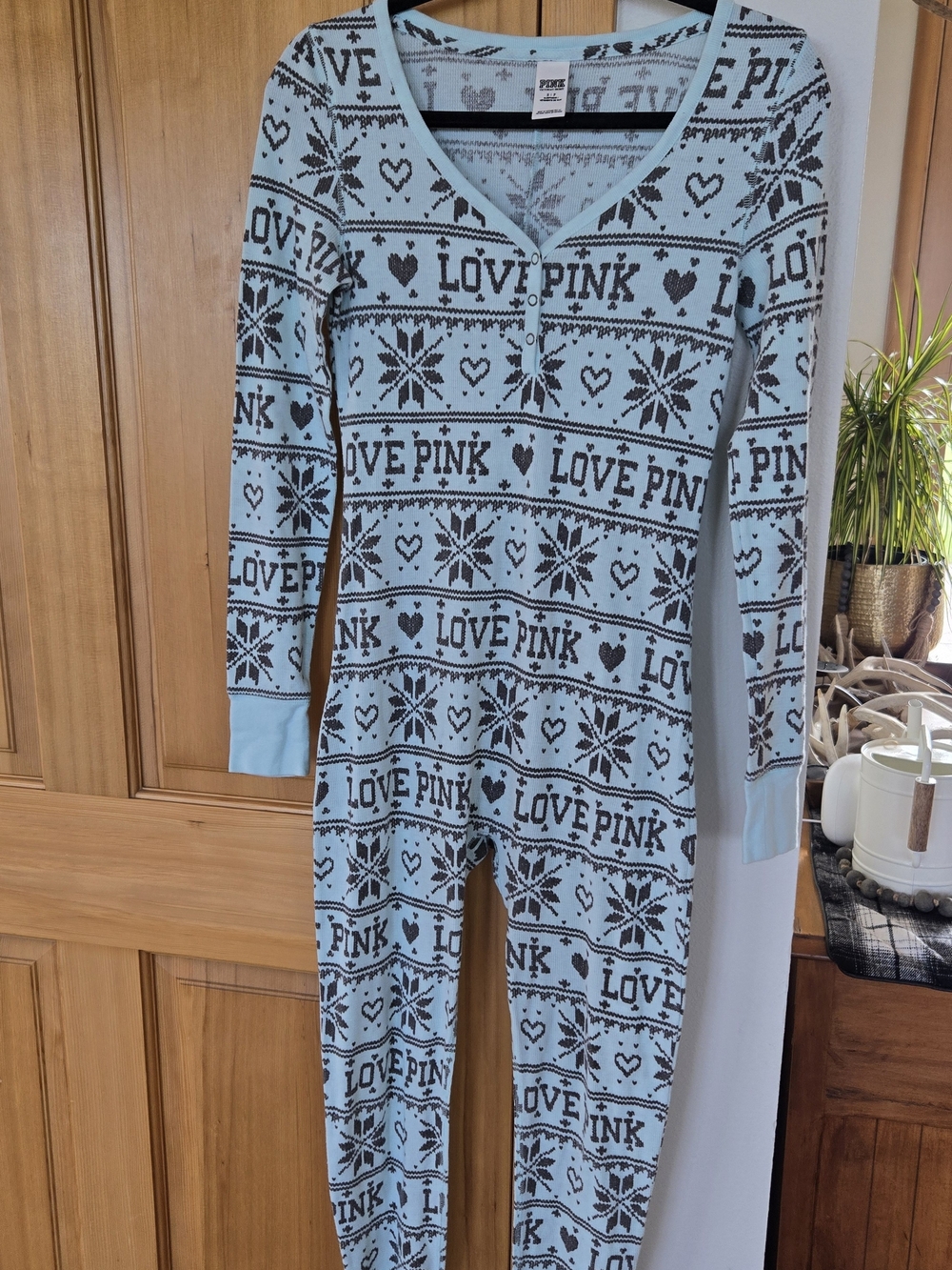 PINK Victoria's Secret Light Blue and Black 'Love PINK' One-Piece Pajama Romper
